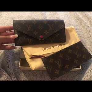SOLD❤️AUTHENTIC Louis Vuitton Josephine Wallet